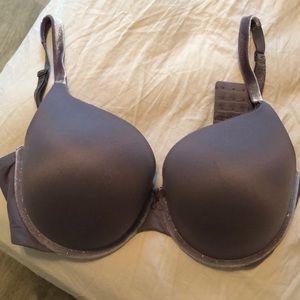 Velvet 36DDD BODY BY VICTORIA